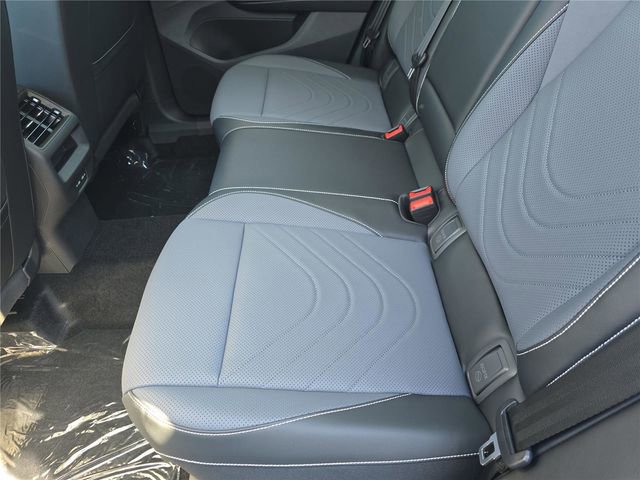 New 2026 Volkswagen Tiguan SE image 10