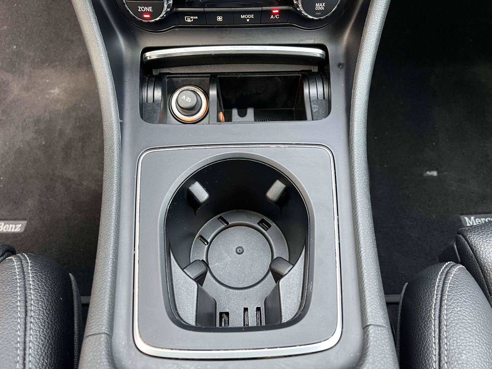 Used 2019 Mercedes-Benz GLA 250 4MATIC image 34