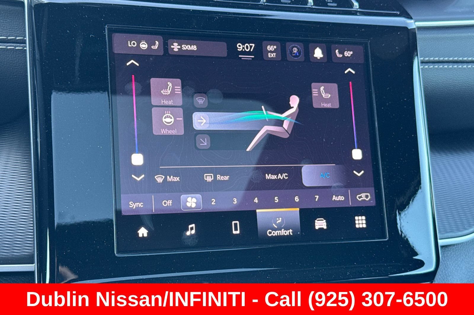 Used 2025 Jeep Grand Cherokee Laredo X w/ Luxury Tech Group I RWD image 32