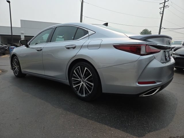 Used 2023 Lexus ES 350 w/ Premium Package FWD image 5