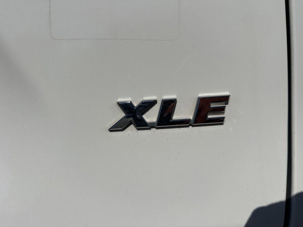 Used 2024 Toyota RAV4 XLE w/ Convenience Package FWD image 18
