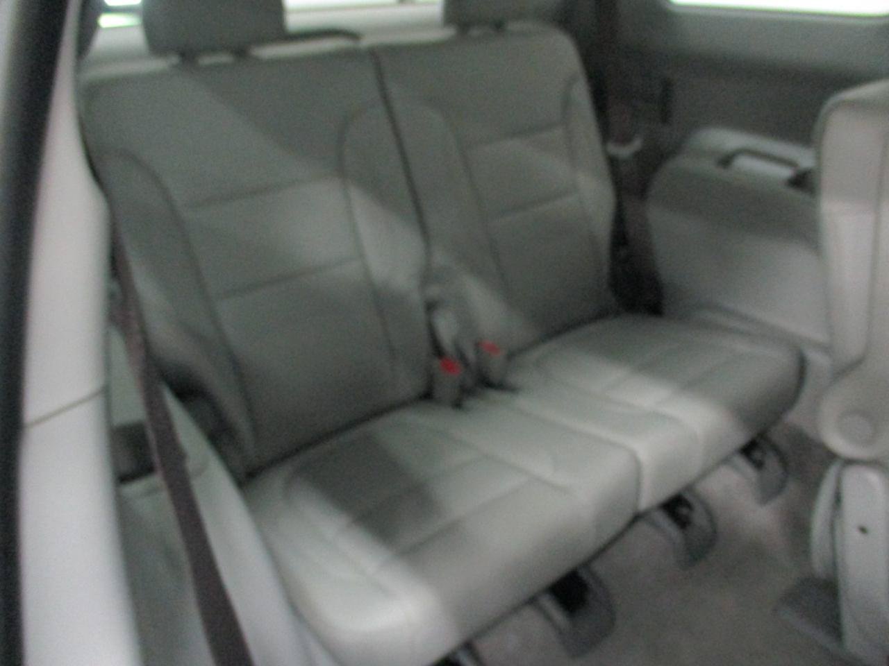 Used 2019 GMC Acadia SLT AWD/4WD image 12