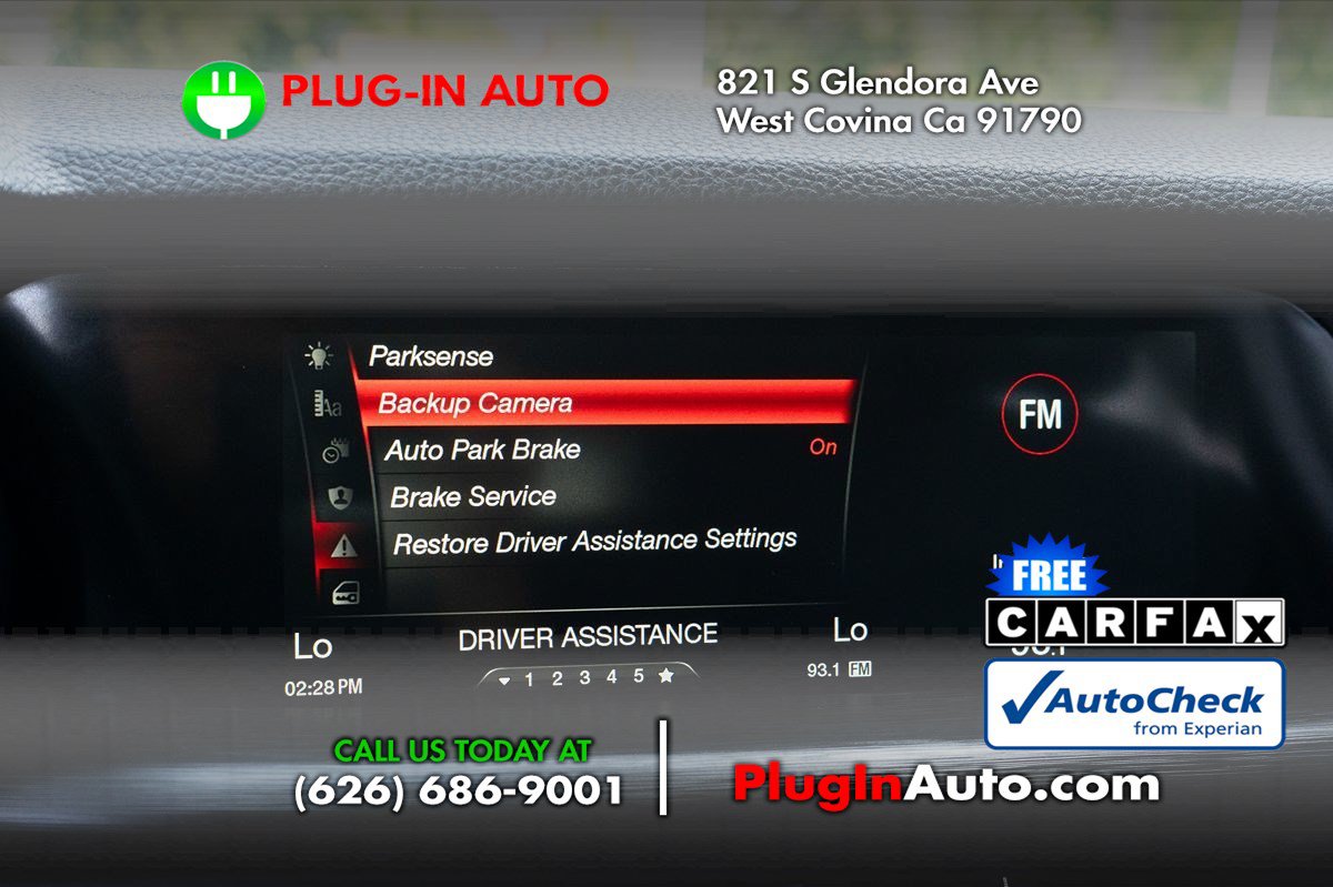Used 2018 Alfa Romeo Stelvio AWD image 30
