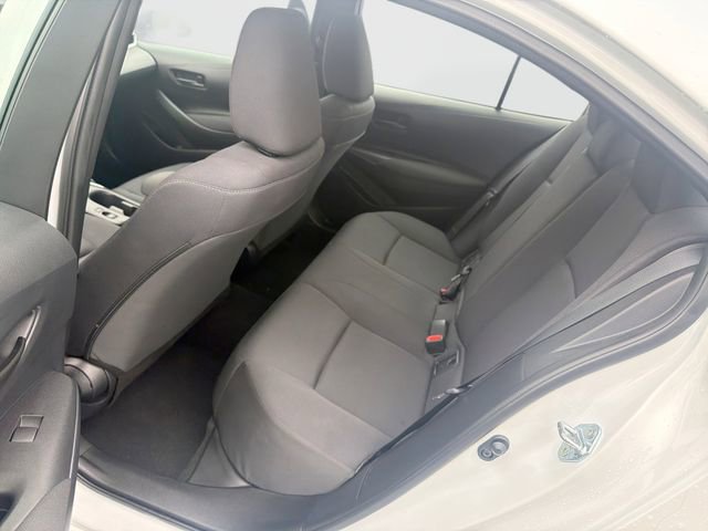 Used 2025 Toyota Corolla LE image 32