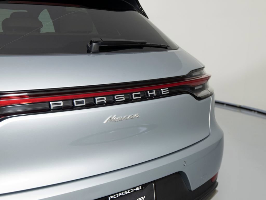 Certified 2019 Porsche Macan AWD/4WD image 41