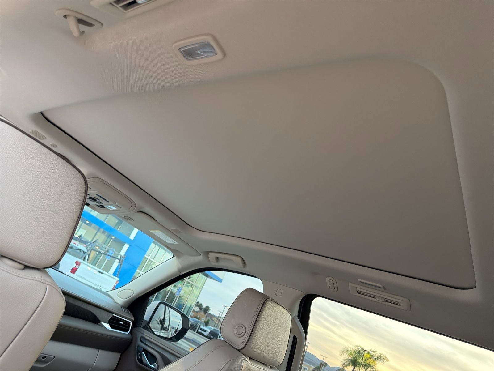 Used 2023 GMC Yukon XL Denali image 30