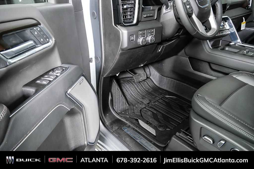 New 2026 GMC Sierra 3500 Denali w/ Denali Reserve Package image 8