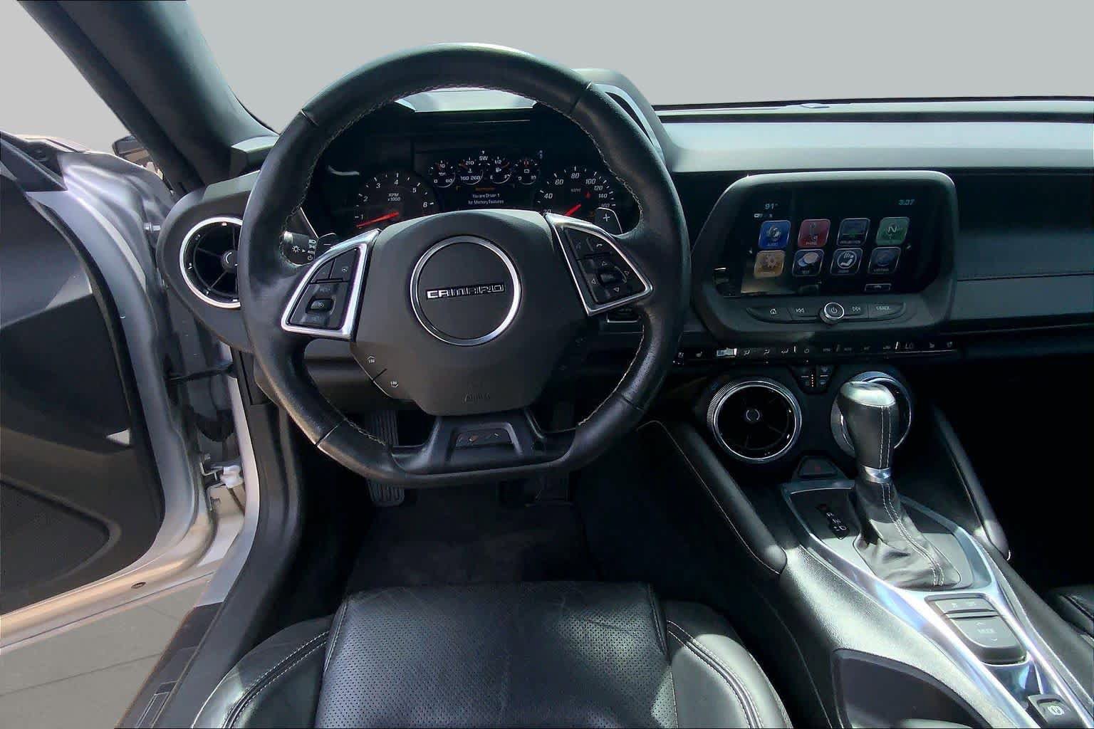 Used 2017 Chevrolet Camaro SS RWD image 6