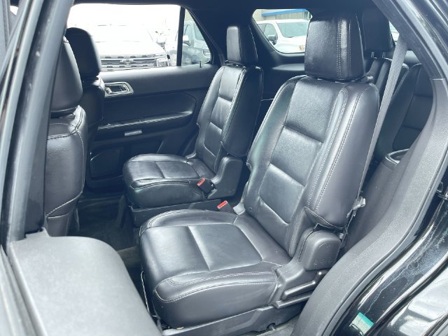 Used 2015 Ford Explorer XLT w/ Equipment Group 202A AWD/4WD image 22