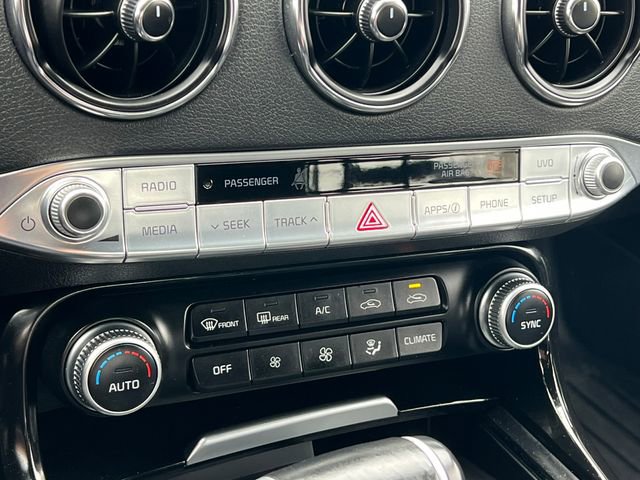 Used 2020 Kia Stinger GT-Line image 28