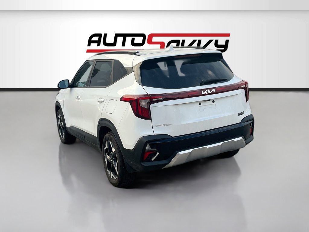 Used 2026 Kia Seltos S FWD image 5