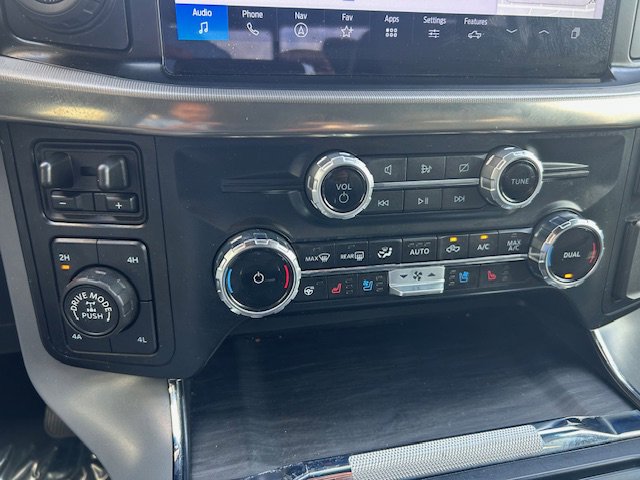 Used 2024 Ford F150 Lariat w/ Bed Utility Package AWD/4WD image 22