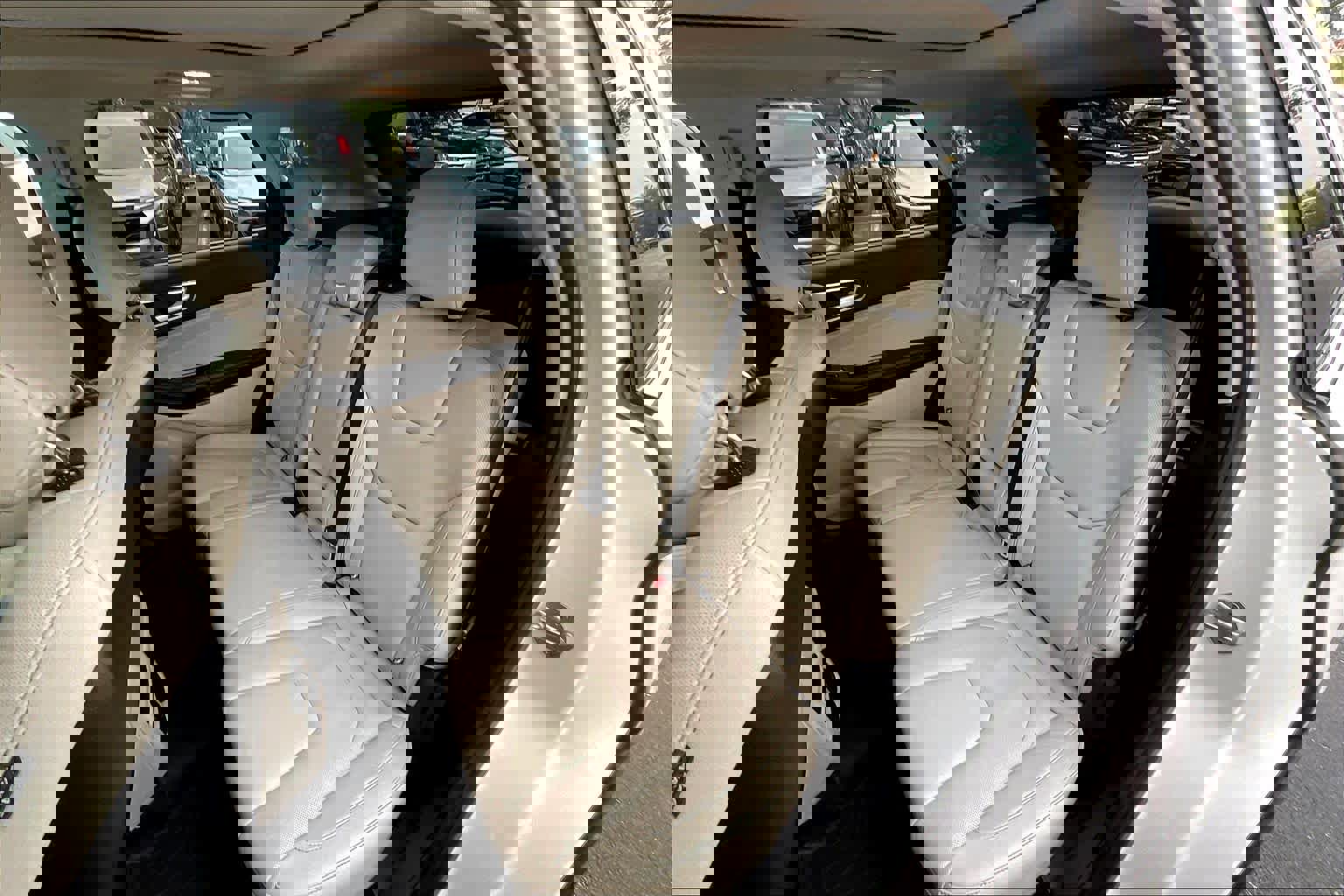 Used 2017 Ford Edge Titanium w/ Equipment Group 301A FWD image 25