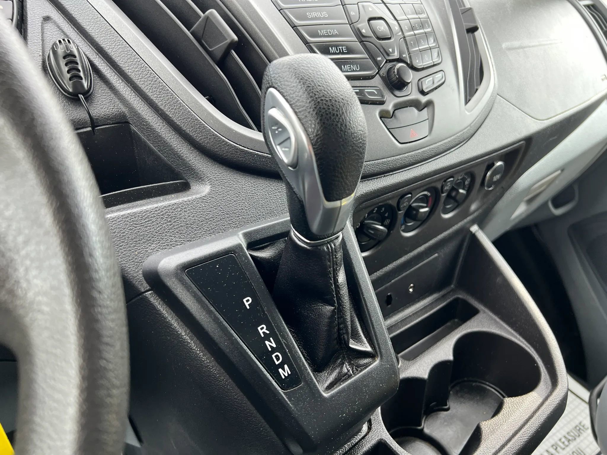 Used 2015 Ford Transit 250 130 Low Roof w/ Exterior Upgrade Package RWD image 10