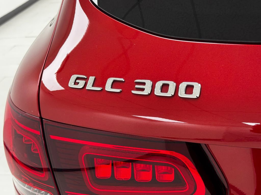 Used 2020 Mercedes-Benz GLC 300 4MATIC image 41