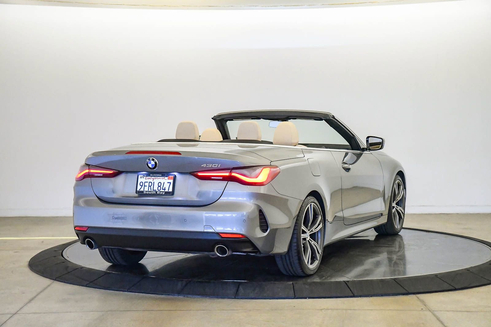 Certified 2023 BMW 430i Convertible w/ Convenience Package RWD image 29