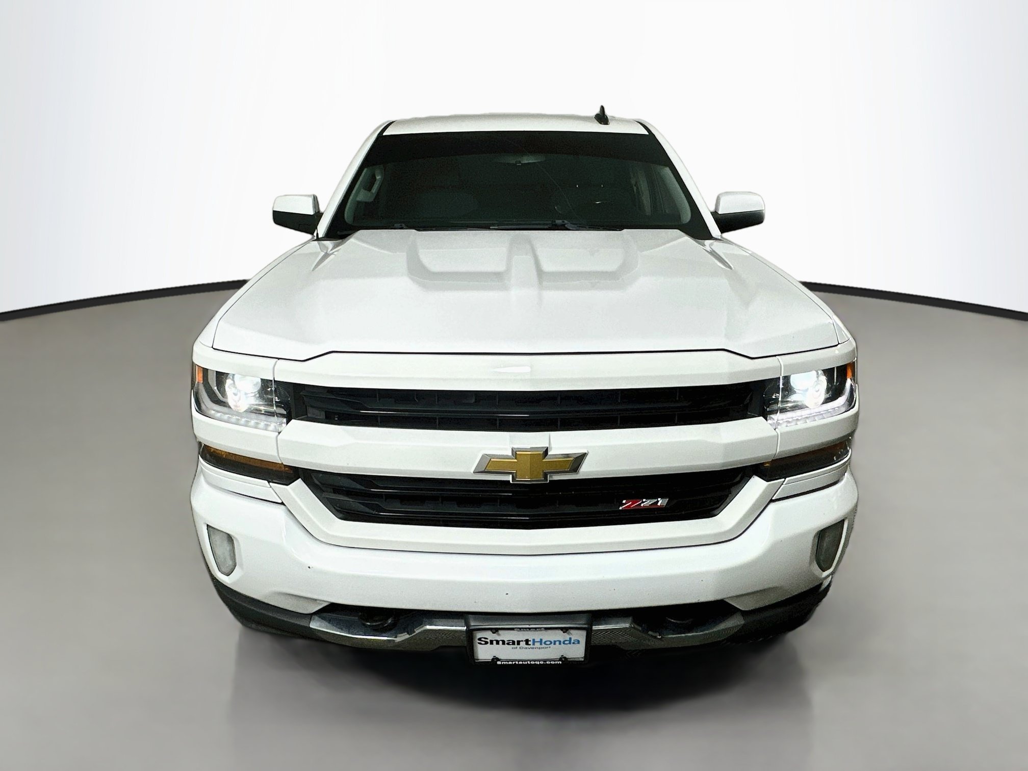 Used 2018 Chevrolet Silverado 1500 LT w/ All Star Edition AWD/4WD image 2