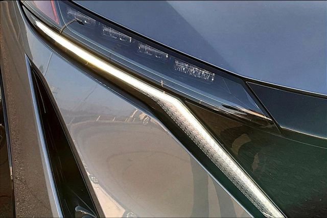 Used 2023 Nissan Ariya AWD image 29