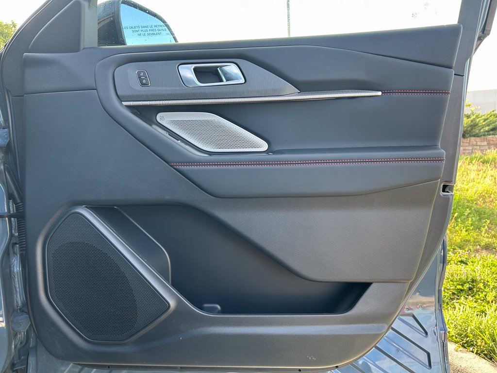 Used 2026 Ford Explorer ST AWD/4WD image 30