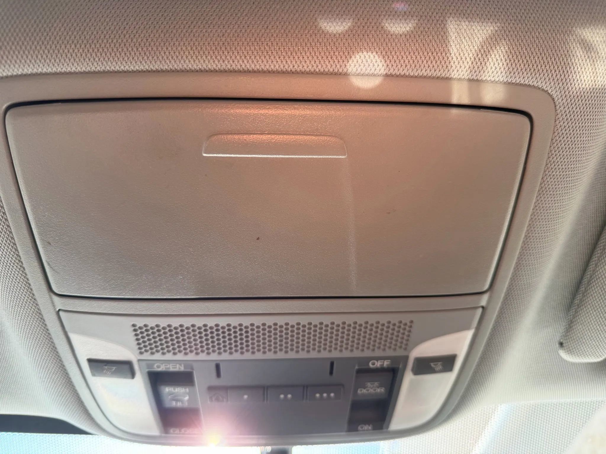 Used 2018 Acura RDX AWD image 25