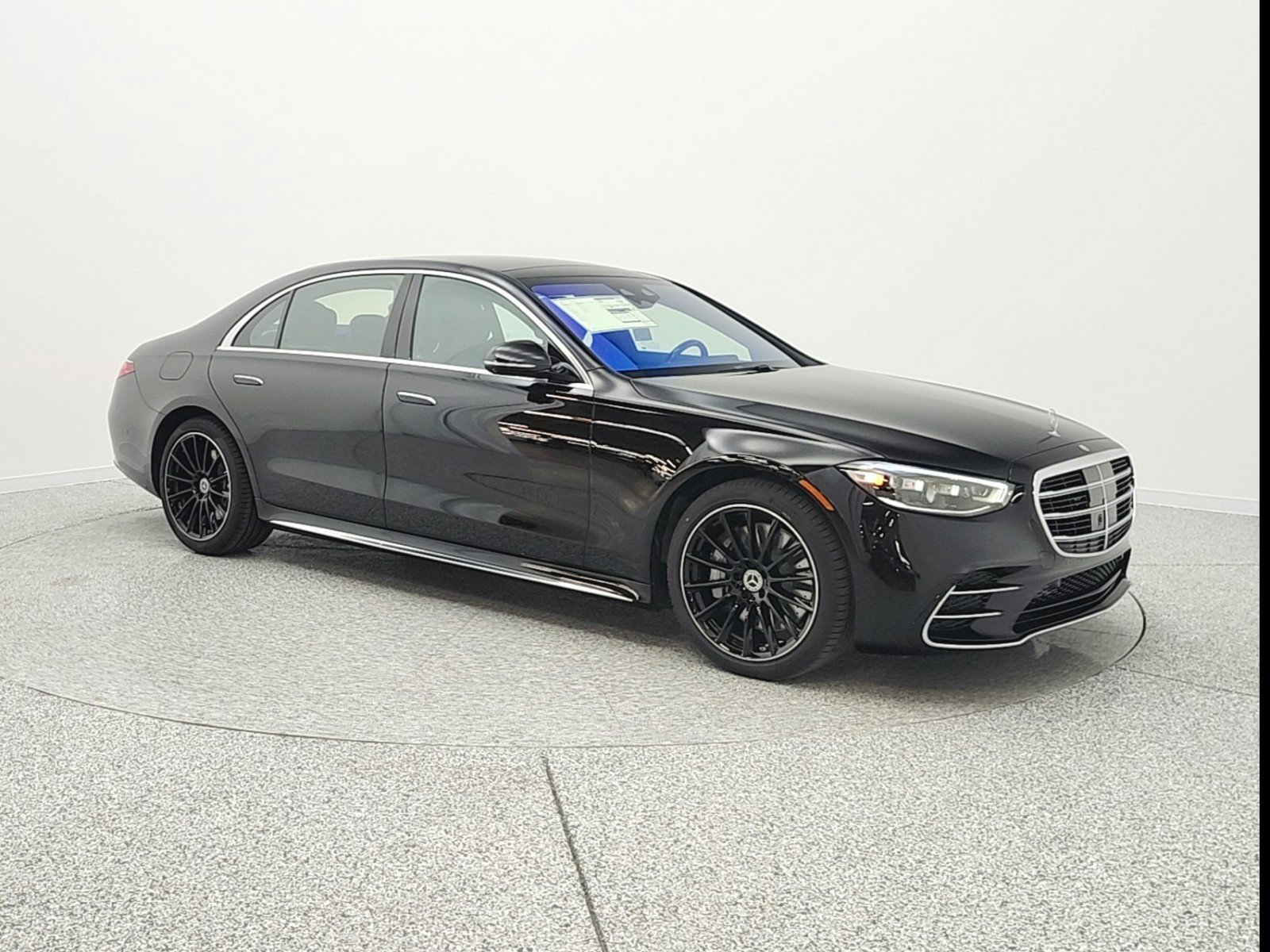 New 2026 Mercedes-Benz S 500 4MATIC image 3