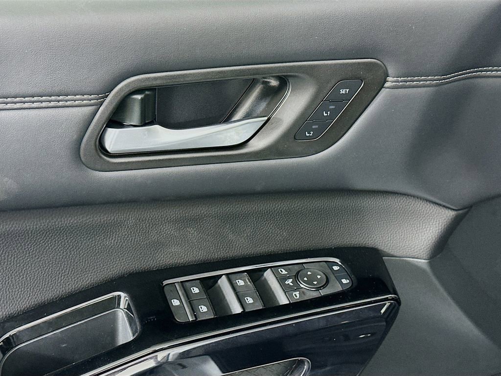 New 2026 Nissan Pathfinder Platinum image 22