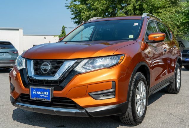 Used 2018 Nissan Rogue SV AWD/4WD image 2