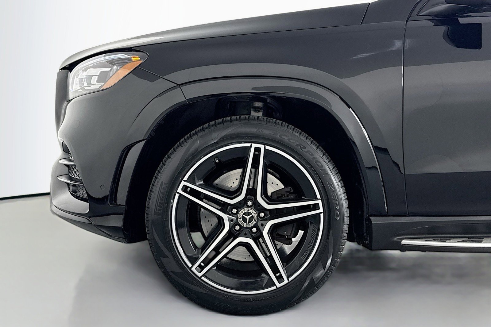 Certified 2022 Mercedes-Benz GLS 450 4MATIC image 11