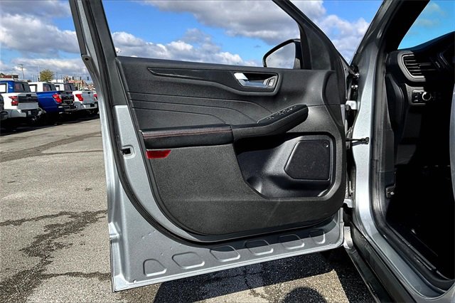 Used 2024 Ford Escape ST-Line w/ Tech Pack #1 image 17