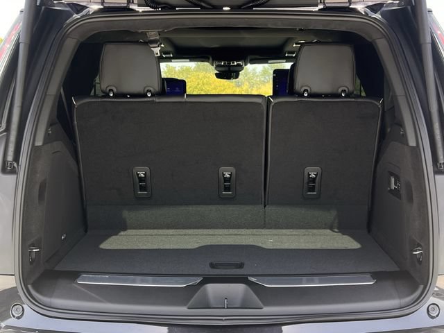 New 2026 Cadillac Escalade Platinum Sport w/ LPO, ONYX Package AWD/4WD image 25