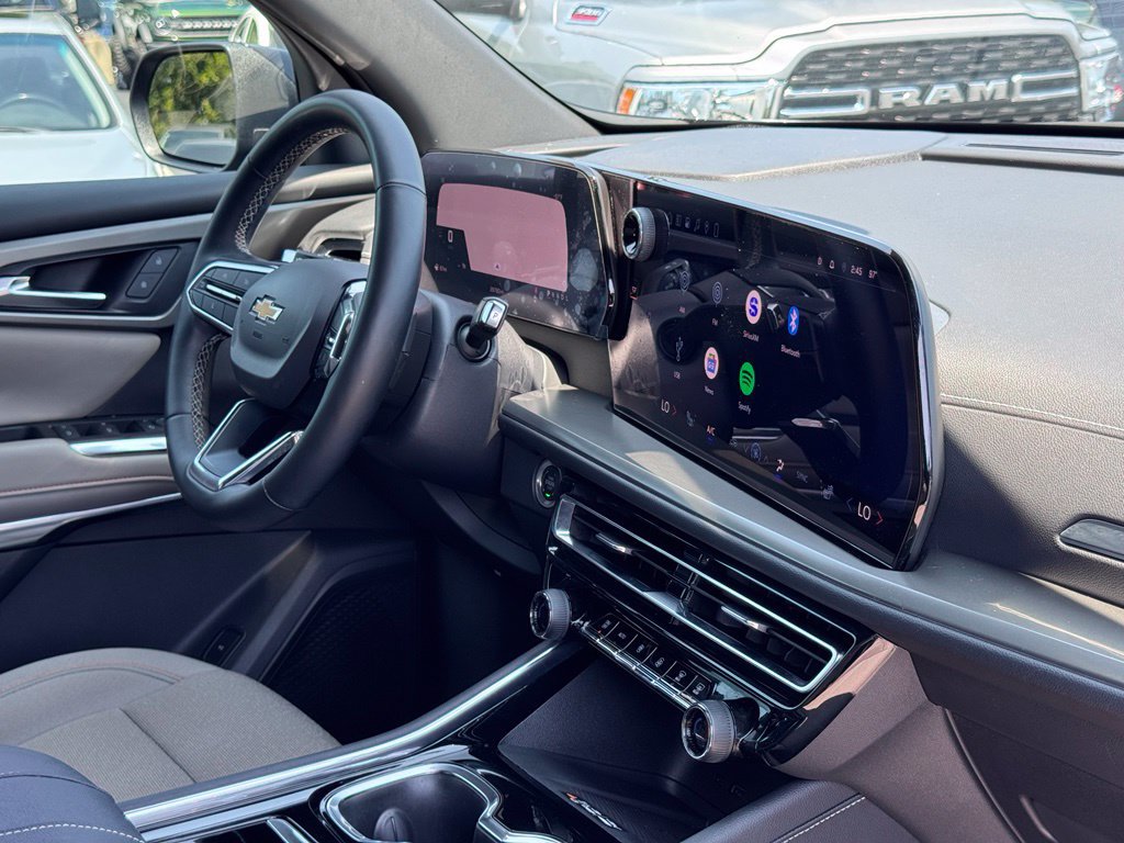 Used 2024 Chevrolet Traverse LT FWD image 6