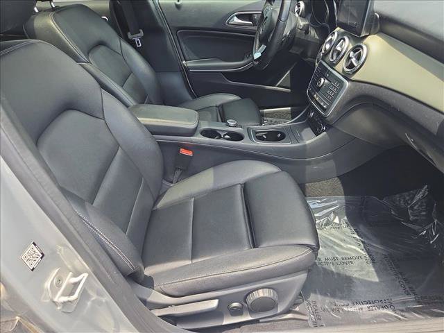 Used 2017 Mercedes-Benz GLA 250 4MATIC image 22