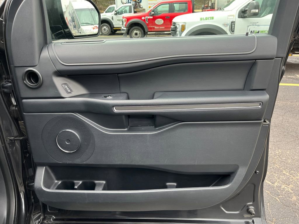 Certified 2023 Ford Expedition Max XLT image 22