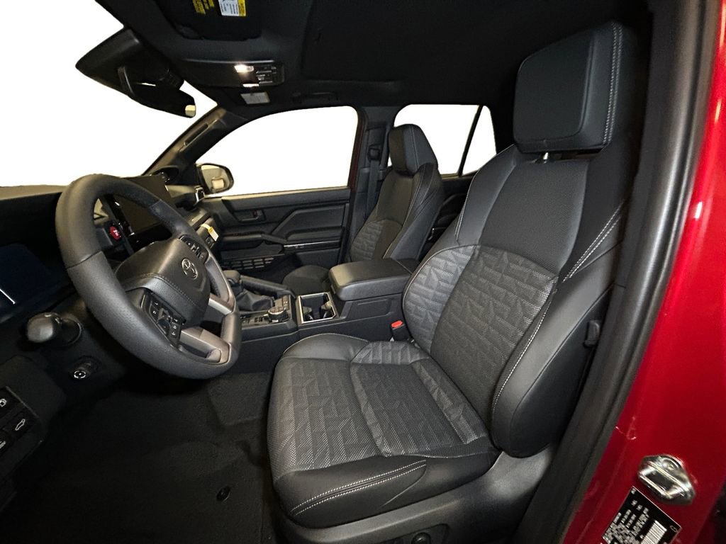 Certified 2025 Toyota 4Runner TRD Off-Road Premium image 9