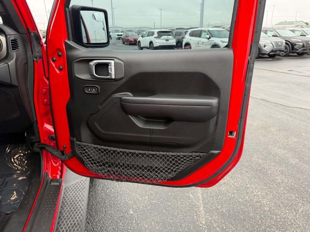 Used 2018 Jeep Wrangler Sport image 16