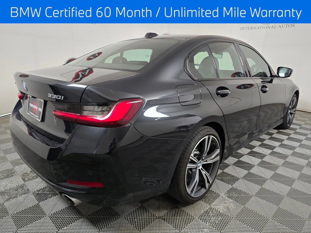 Certified 2023 BMW 330i xDrive Sedan w/ Premium Package AWD/4WD image 4