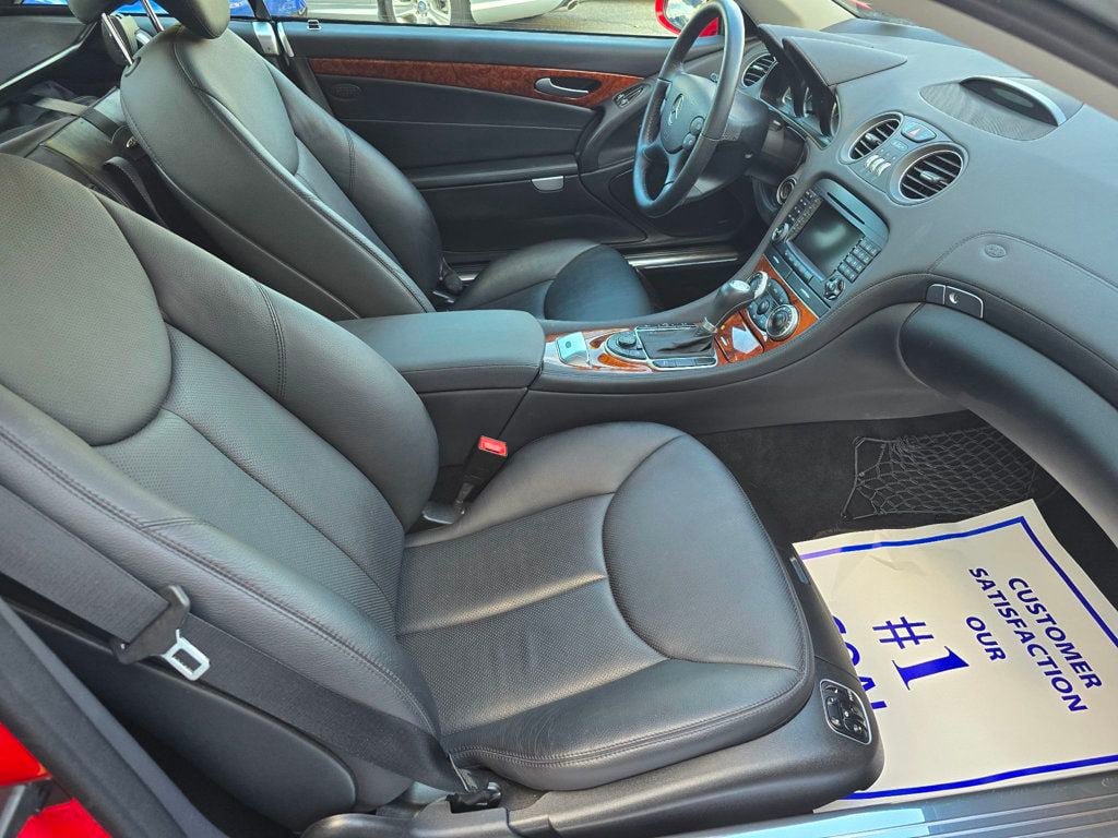 Used 2007 Mercedes-Benz SL 550 image 16