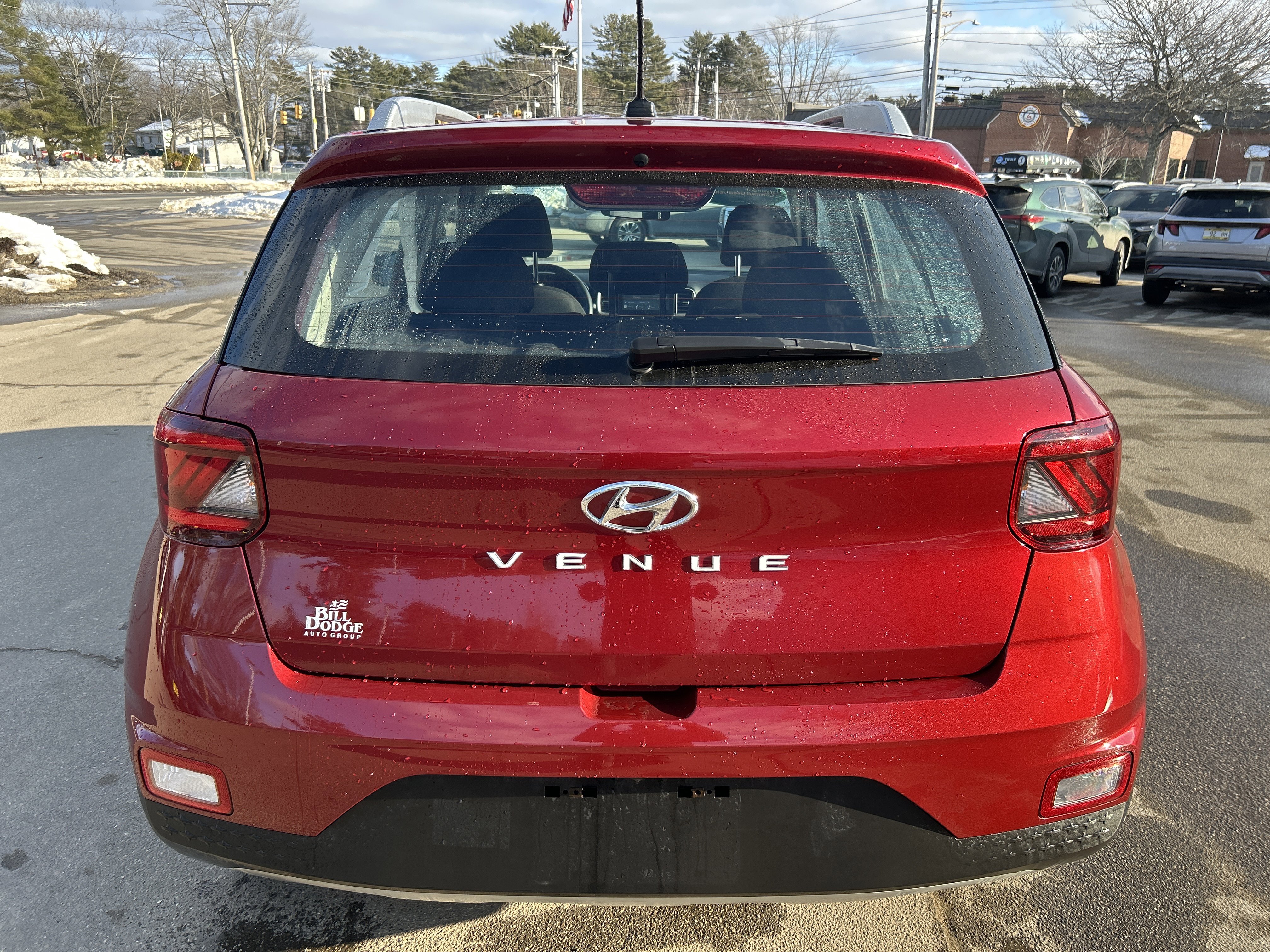 Certified 2024 Hyundai Venue SEL image 6
