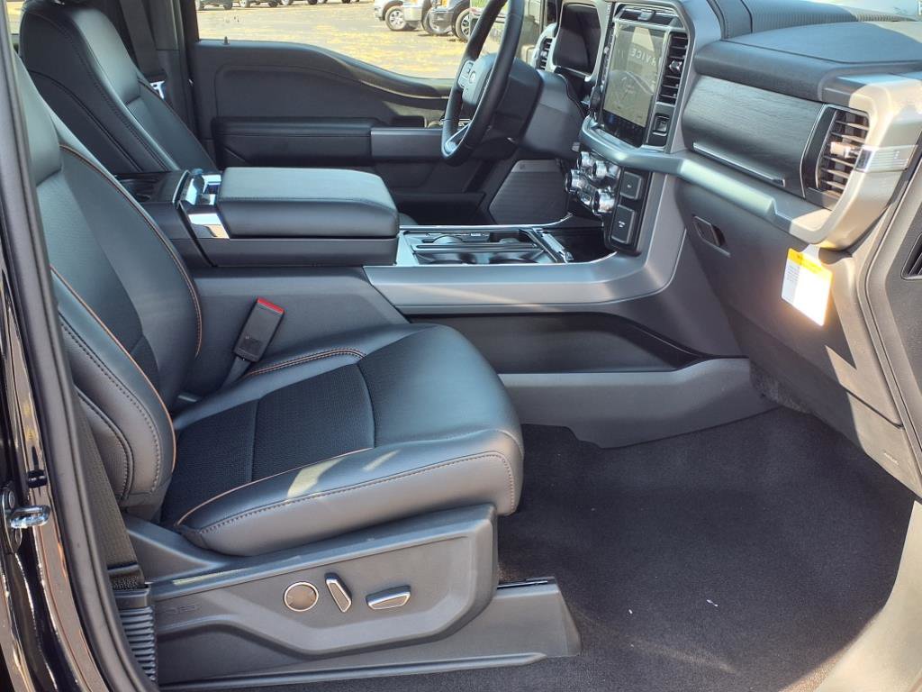 New 2025 Ford F150 Lariat w/ Equipment Group 502A High image 21