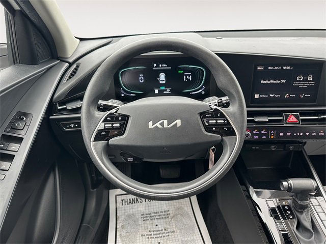 Used 2023 Kia Niro LX image 12