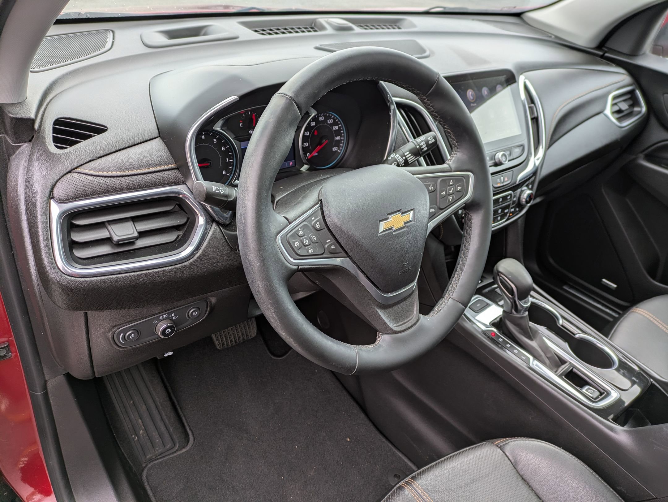 Used 2023 Chevrolet Equinox Premier image 8