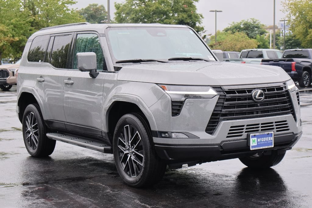 Used 2025 Lexus GX 550 w/ Accessory Package (2T) AWD/4WD image 11