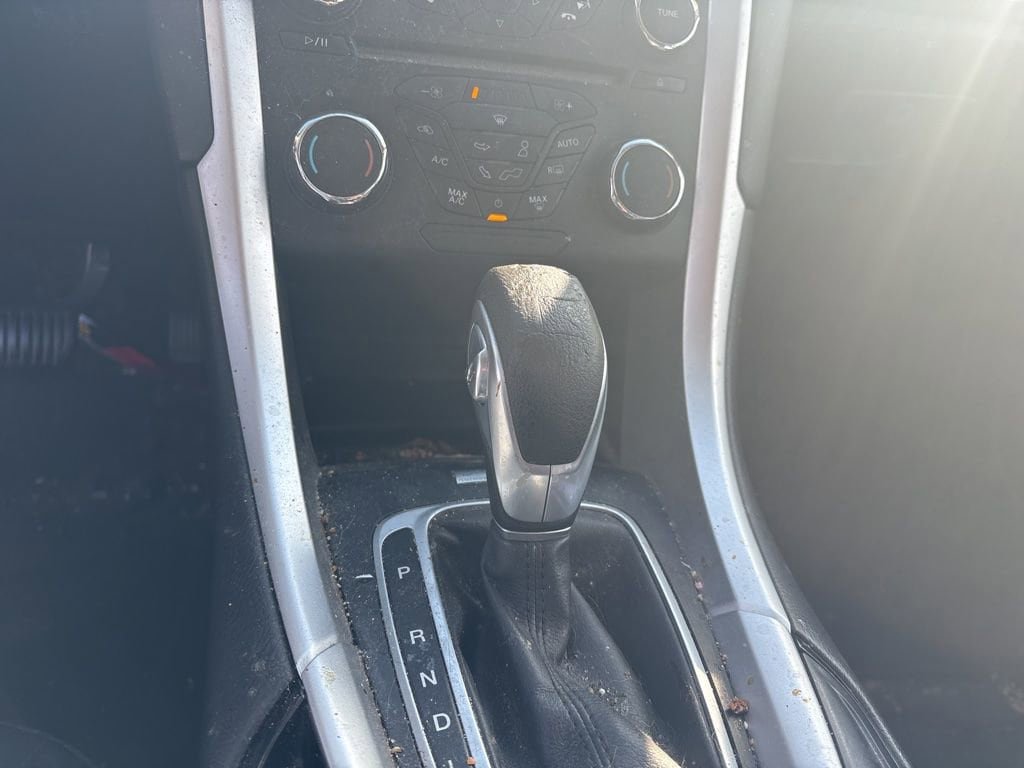 Used 2014 Ford Fusion SE FWD image 13