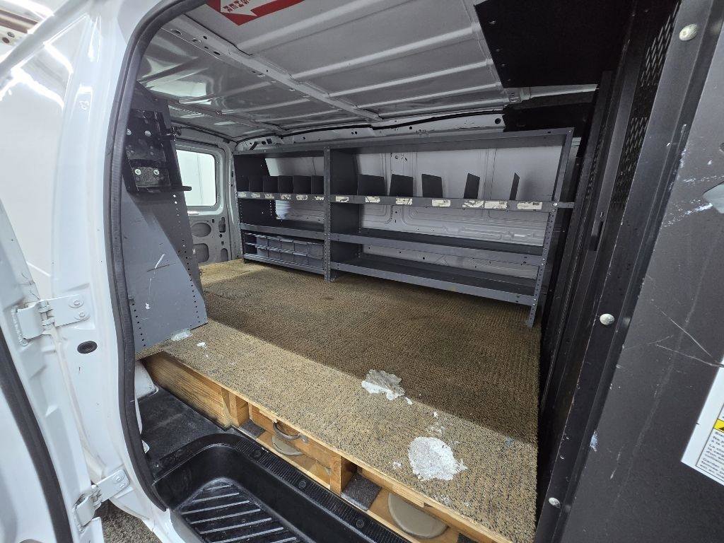 Used 2013 Ford E-150 and Econoline 150 RWD image 16