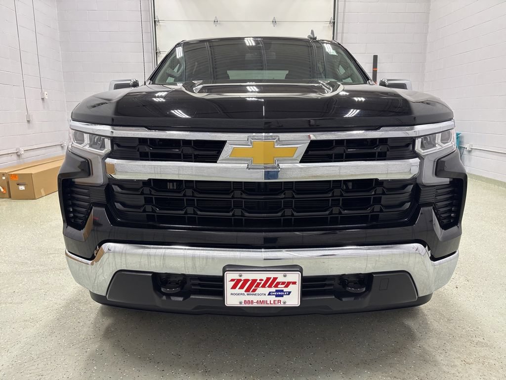 Used 2023 Chevrolet Silverado 1500 LT AWD/4WD image 8