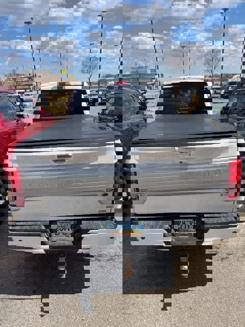 Used 2019 Ford F150 Platinum w/ Equipment Group 701A Luxury image 5