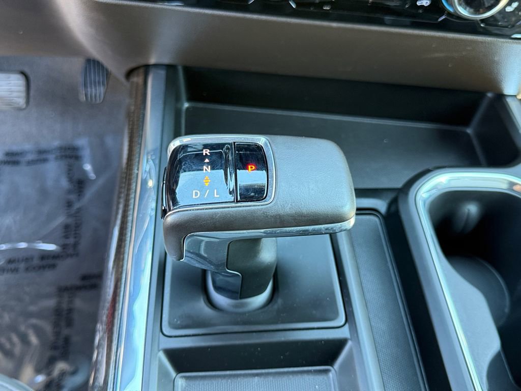 Used 2024 Chevrolet Silverado 1500 LT Trail Boss w/ Convenience Package II AWD/4WD image 20