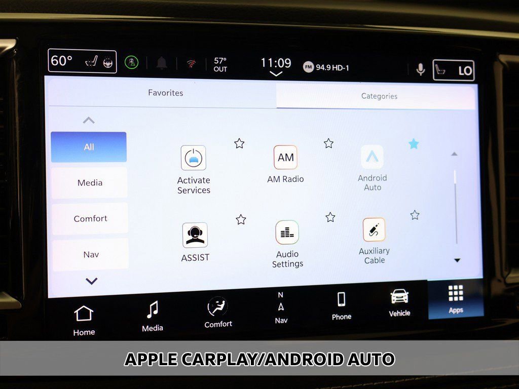 Used 2023 Chrysler Pacifica Limited image 13