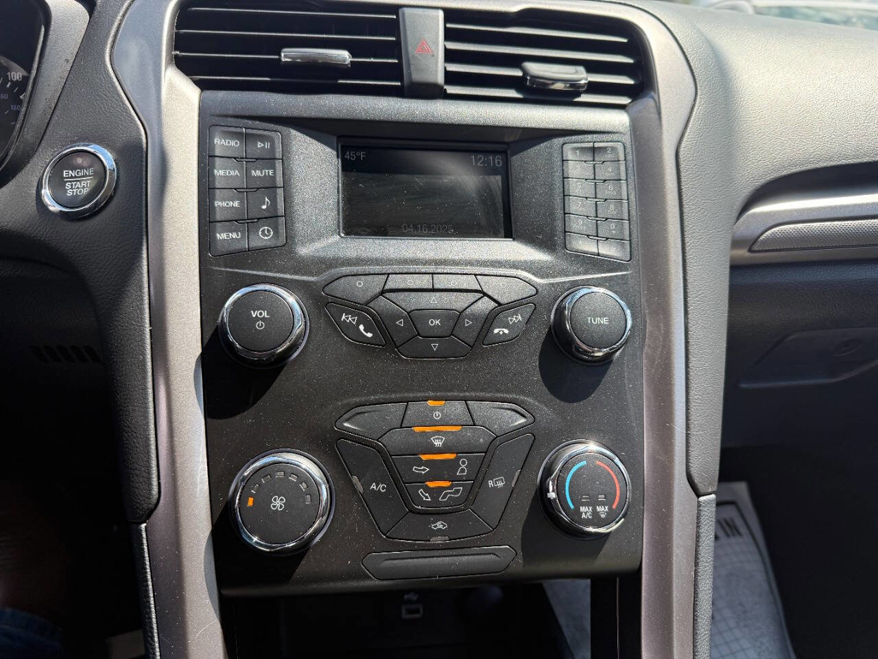 Used 2019 Ford Fusion S image 15