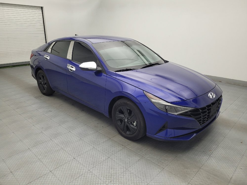 Used 2023 Hyundai Elantra SEL FWD image 11